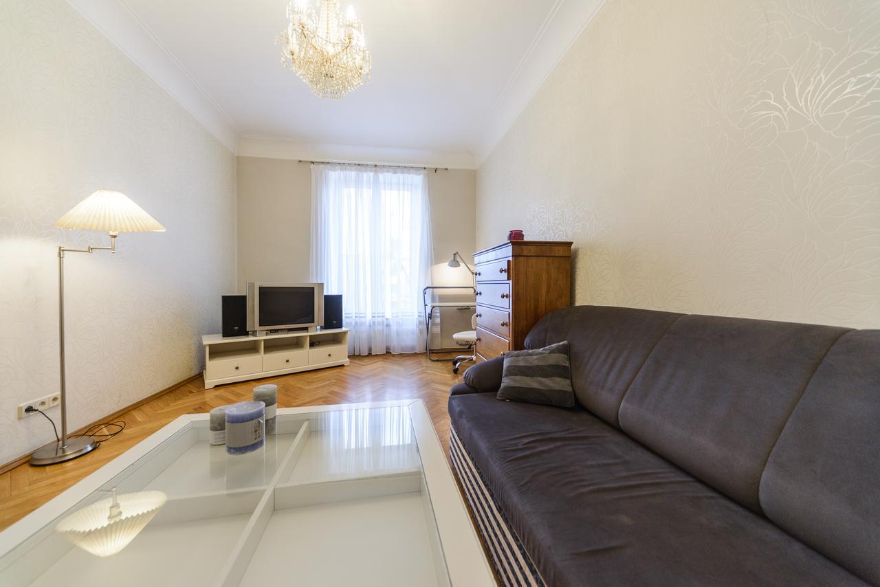 Apartment Near Olympic Stadium Kyiv Exterior foto